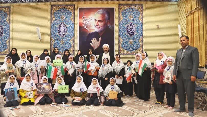 امام جمعه ایلام: باید روحیه انقلابی در نسل جوان تقویت شود تا در برابر هجمه فرهنگی مصون بمانند
