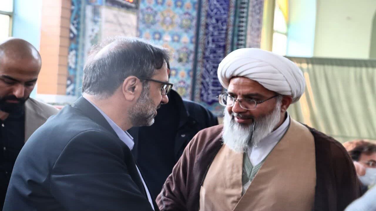 برپایی میز خدمت رئیسکل دادگستری استان البرز در مسجد جامع ماهدشت