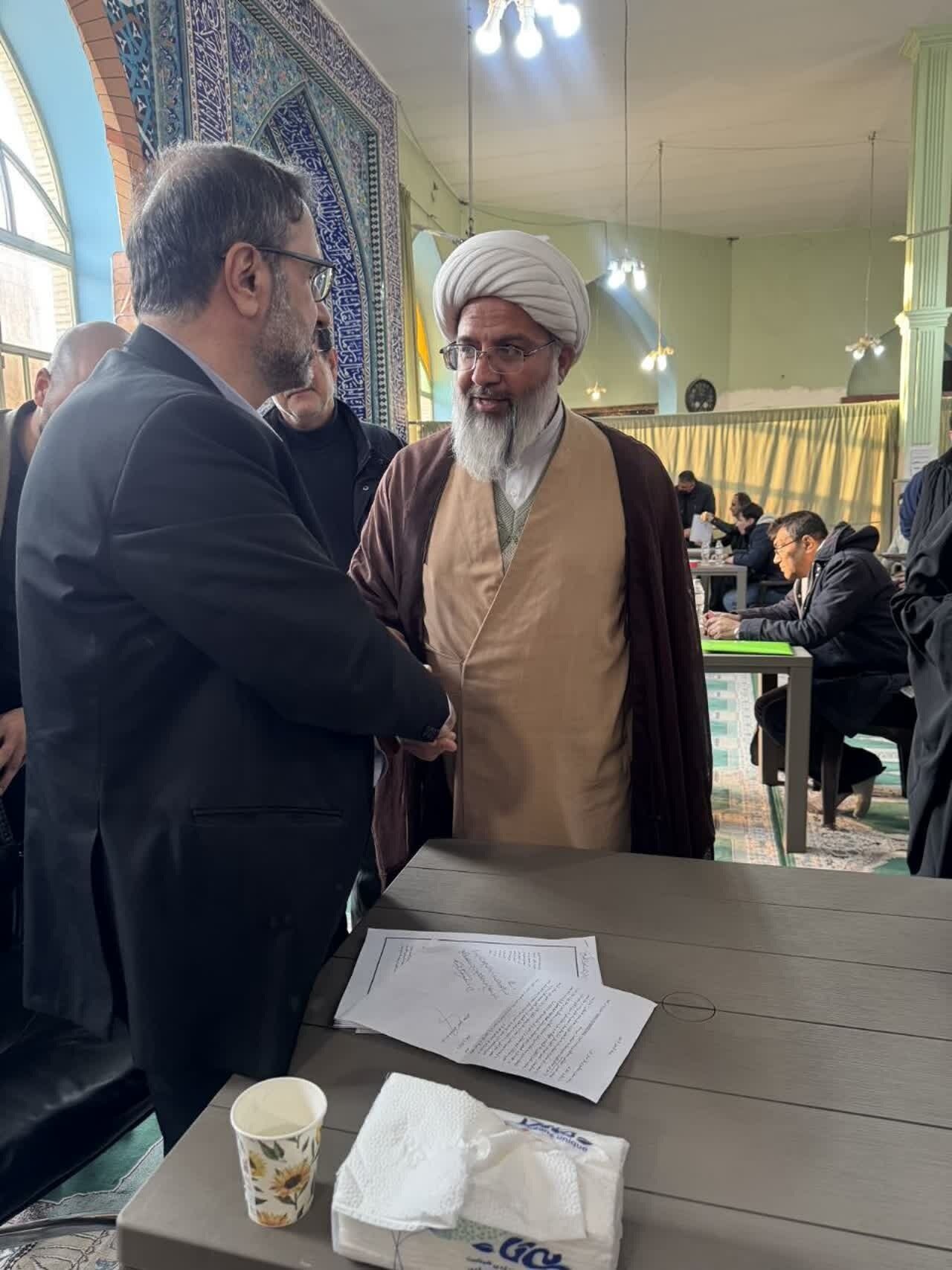 برپایی میز خدمت رئیسکل دادگستری استان البرز در مسجد جامع ماهدشت