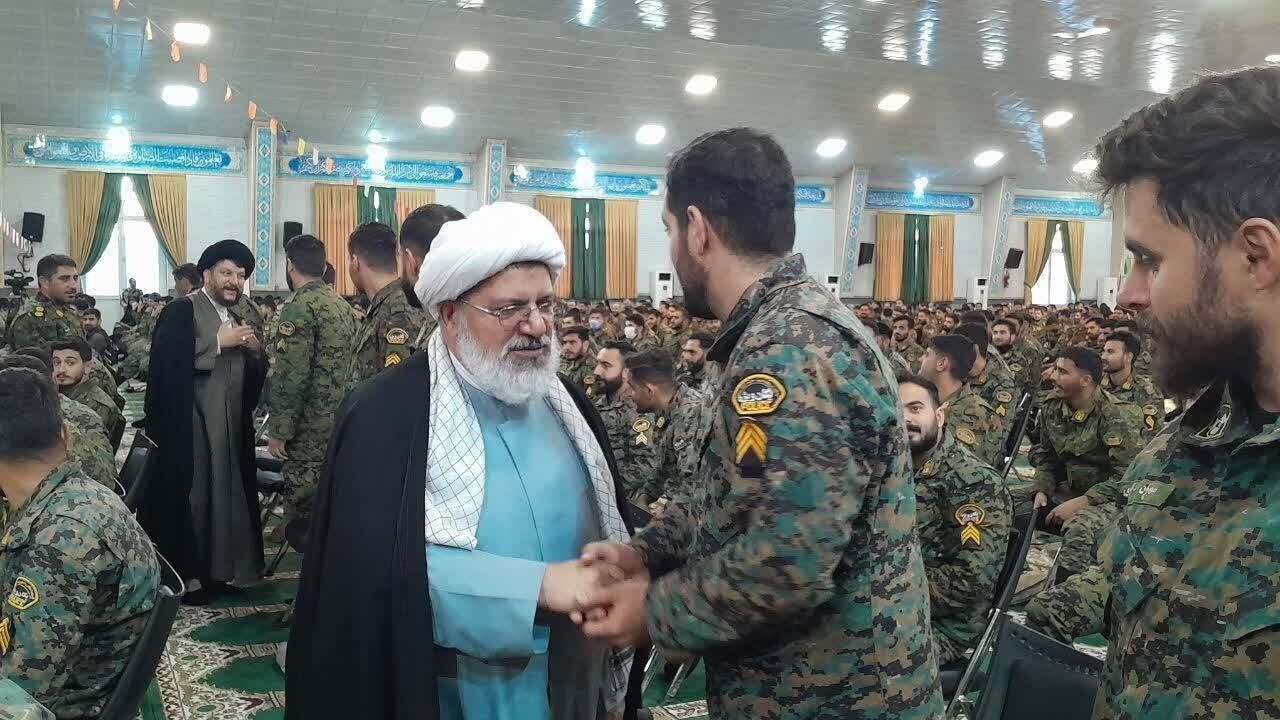 تأکید رئیس سازمان عقیدتی سیاسی فراجا بر نقش تعیین‌کننده نیرو‌های انتظامی در حفظ امنیت و اقتدار کشور