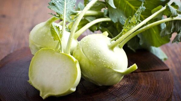 طرز تهیه آش کلم قمری مخصوص روزهای سرد زمستان