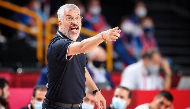 سرمربی، سرپرست و بازیکن تیم بسکتبال استقلال محروم شدند