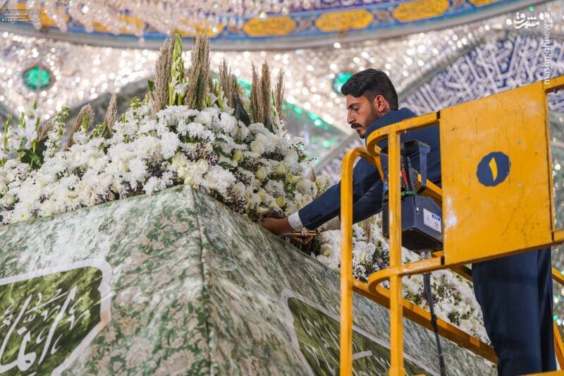 عکس/ضریح امیرالمومنین گل‌آرایی شد!