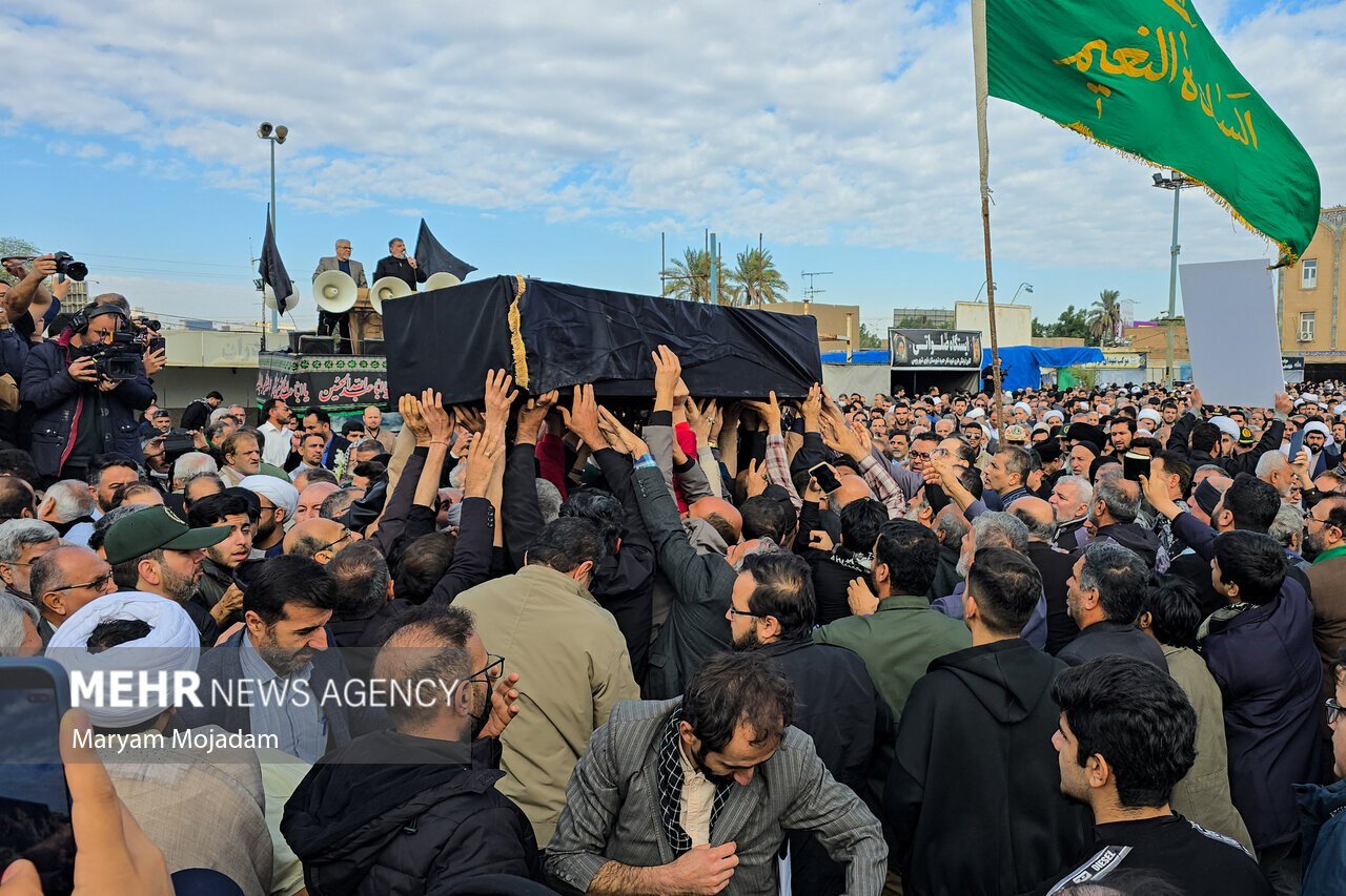 تشییع باشکوه پیکر آیت‌الله شفیعی در اهواز
