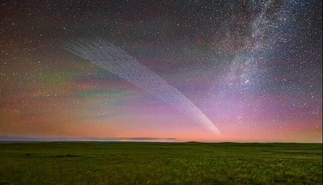 عکس روز ناسا از یک دنباله‌دار مصنوعی