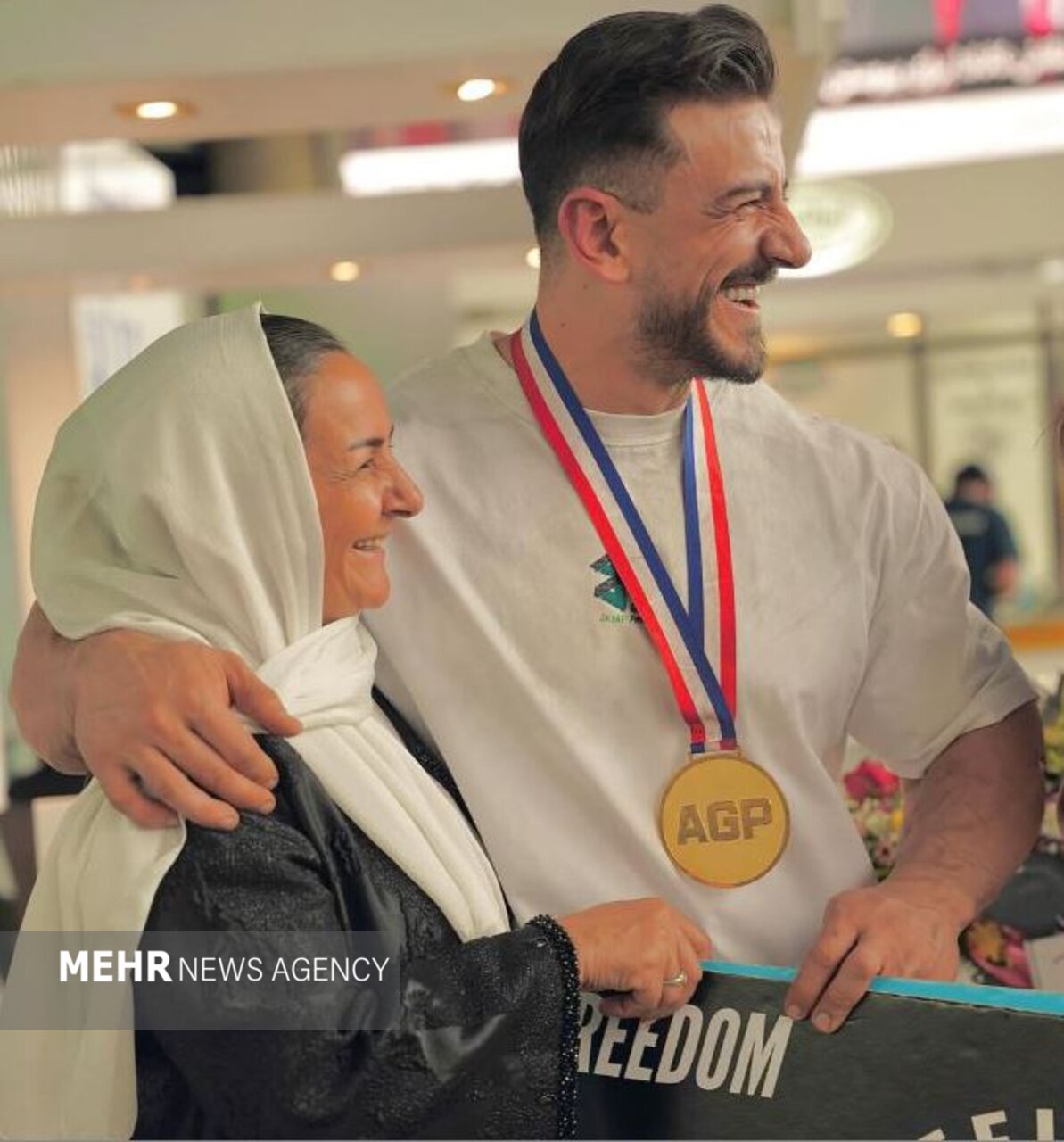 قهرمان پرورش اندام ایران: روزهای خیلی سختی را پشت سر گذاشتم