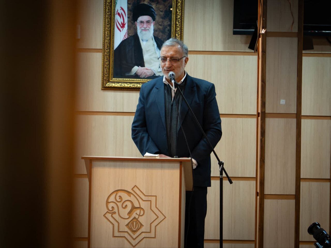 زاکانی: دنیا فهمید که ابرمرد ایران چگونه توطئه دشمنان در جنگ۱۲ روزه را خنثی کرد |فشار اقتصادی را تشدید کرده‌اند تا مردم به خیابان‌ها بیایند اما...