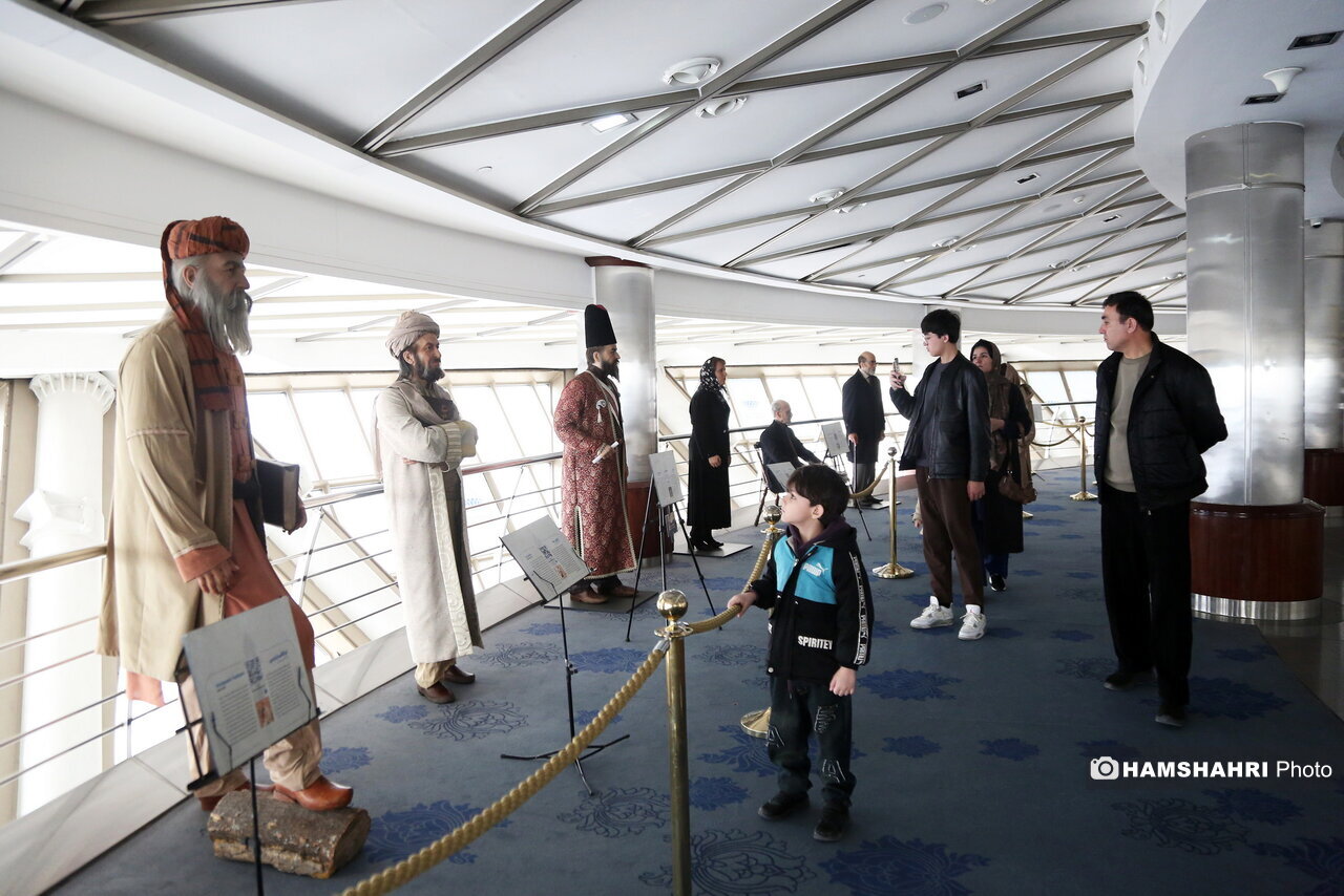 تخفیف ۵۰ درصدی برای بازدید از برج میلاد