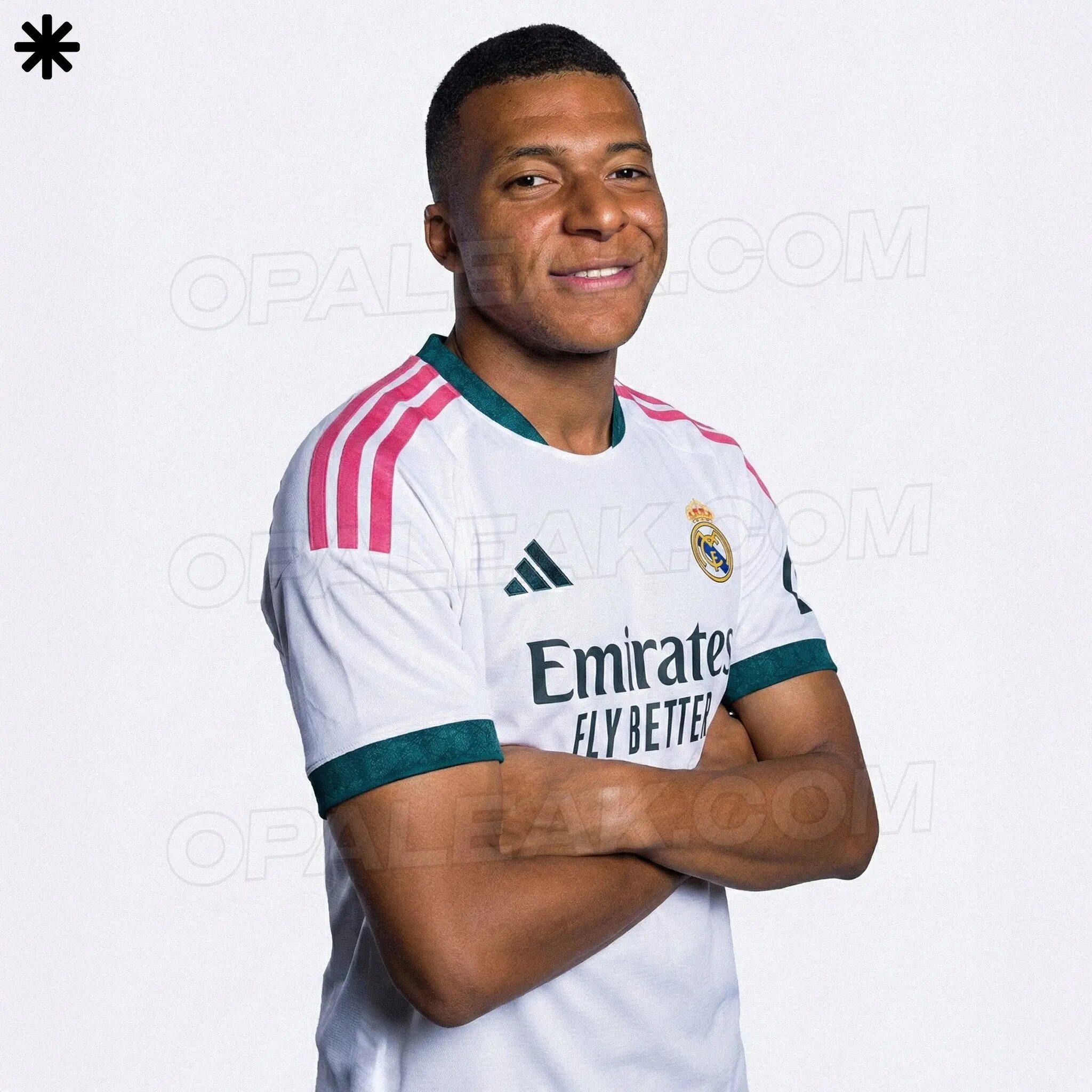 تصاویر پیراهن فصل آینده رئال مادرید لو رفت! (عکس)