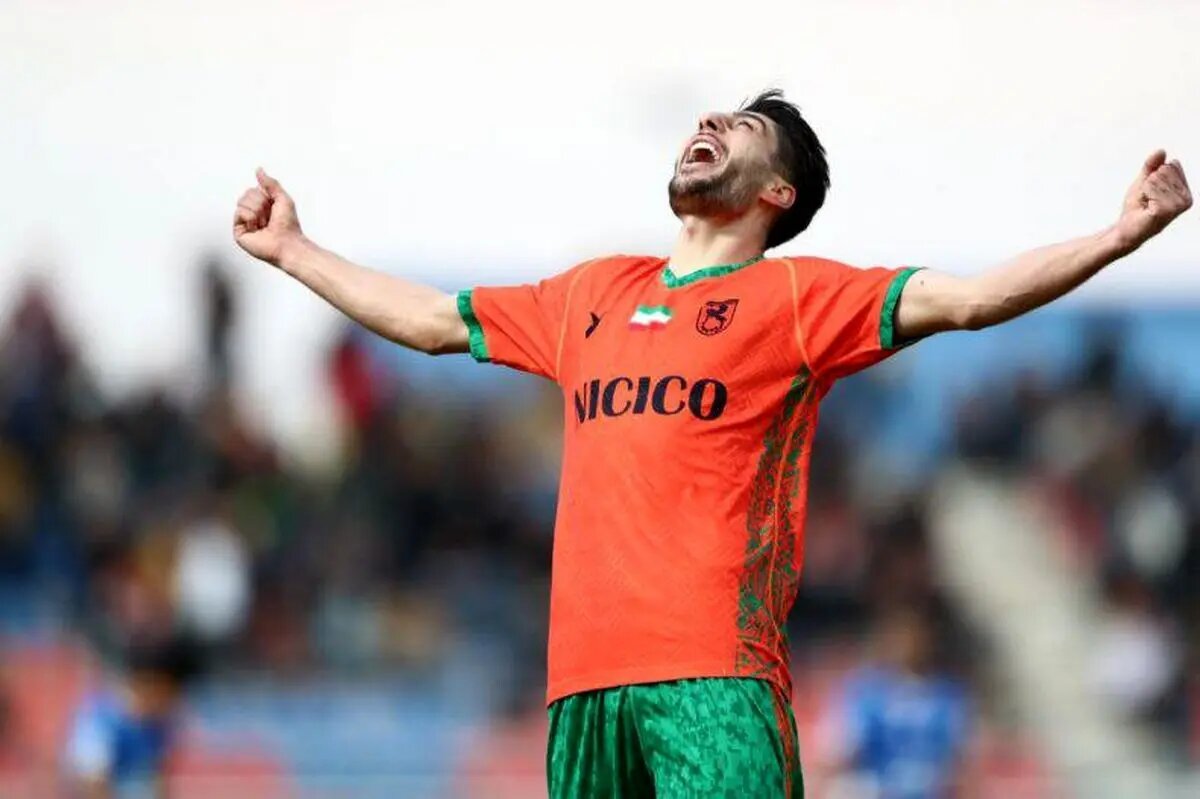 سپاهان به دنبال بازگشت ستاره ملی پوش از امارات