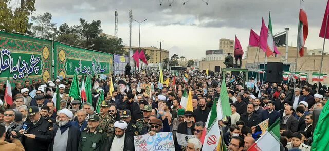  رئیس دفتر عقیدتی سیاسی فرماندهی کل قوا: مردم نظرات رهبری معظم انقلاب را رصد کنند