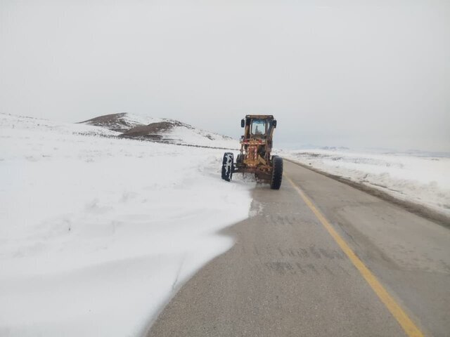 انسداد راههای حدود ۴۰۰ روستای آذربایجان شرقی بعد از بارش برف