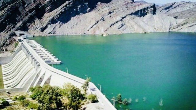 ذخیره ۱۹۵ میلیون مترمکعب آب سیلاب در سد استقلال میناب