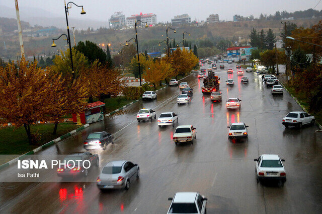 کاهش محسوس دما در قم/ سرعت وزش باد تا ۸۰ کیلومتر بر ساعت میرسد