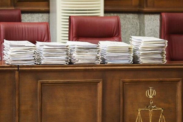 پرونده فرزندان معاون اول سابق قوه قضائیه ۱۶ محکوم دارد