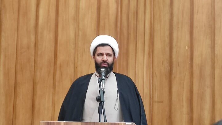 نماز مهمترین سنگر هویت دینی در برابر جنگ نرم دشمن است