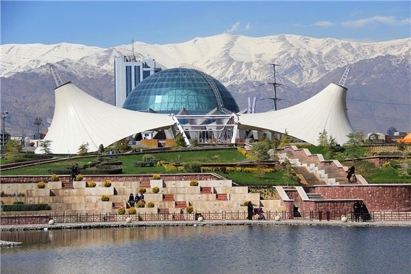 وزش باد به داد هوای تهران رسید؛ کیفیت هوا در مرز پاکی