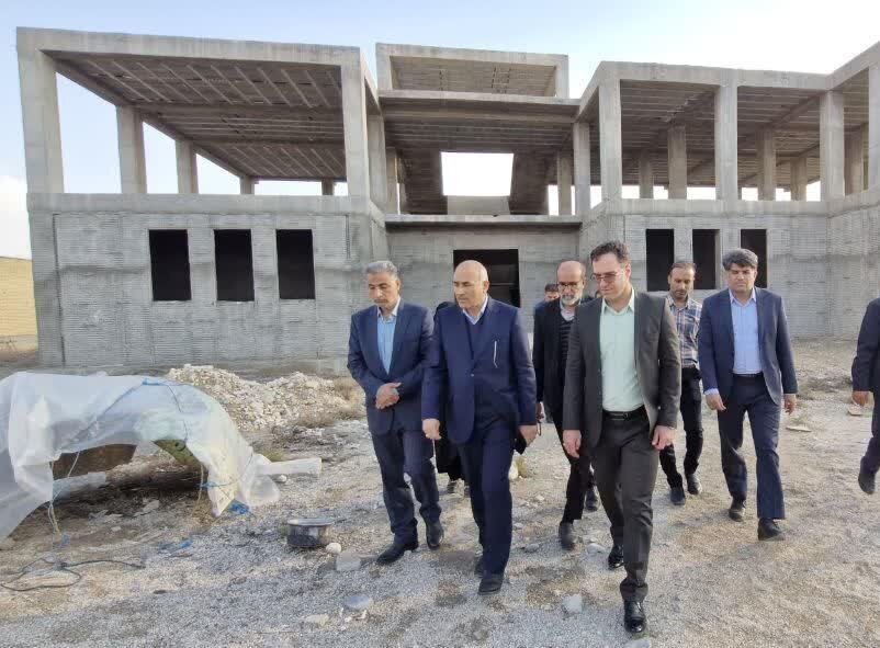 سلیمانی: ۱۸ پروژه مدرسهسازی در تنگستان فعال است