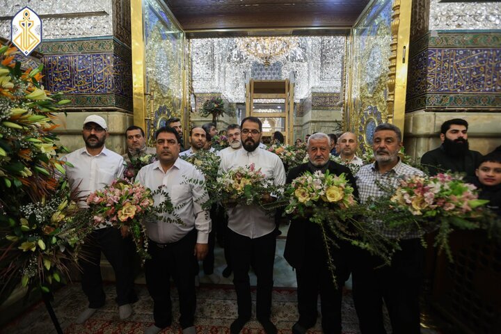 پخت کیک ۲۰۰ متری و گل آرایی حرم کاظمین به مناسبت ولادت امام جواد(ع)