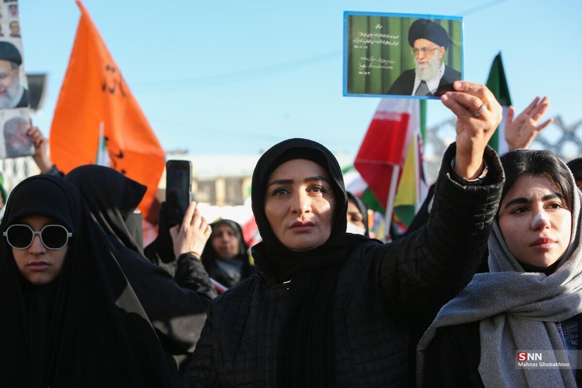 سیلی محکم مردم بر صورت دروغ‌پردازان؛ وقتی بی‌بی‌سی چشم خود را روی حقیقت بست! انکار خورشید در روز روشن! + فیلم