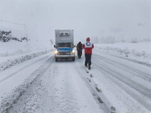 ارائه خدمات امدادی به بیش از ۱۷ هزار نفر متاثر از سیل و برف و کولاک در کشور / ۹ نفر جان خود را از دست دادند