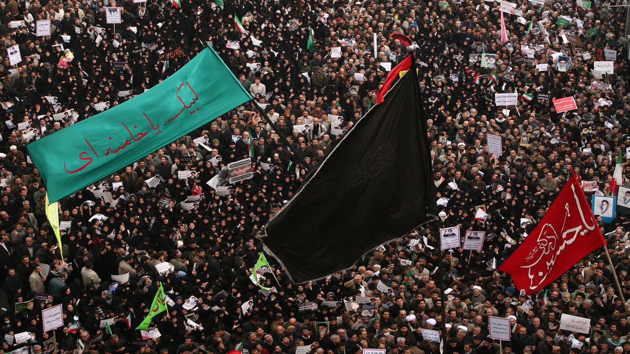 ۹ دی؛ روزی که ملت، غبار فتنه را کنار زد