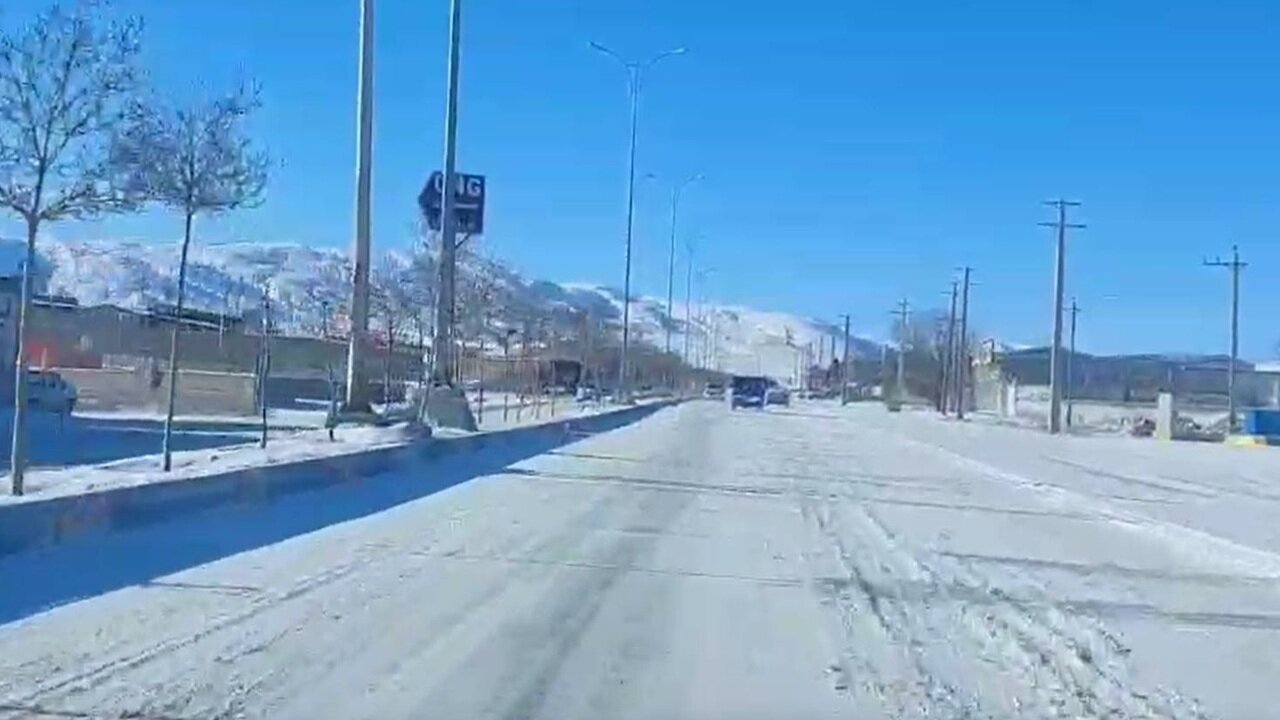 بارش دومین برف زمستانی در شهرستان اهر + فیلم