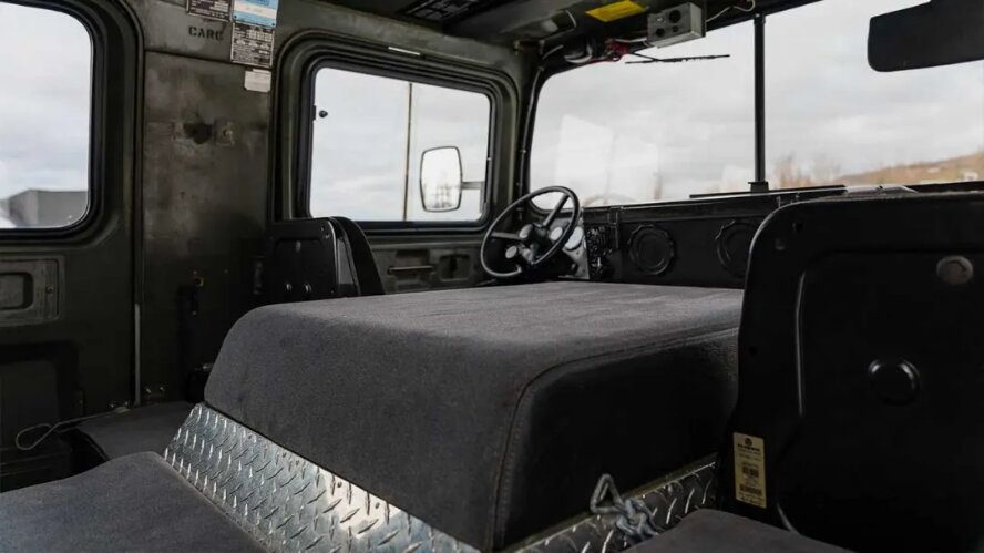 هیولای ناشناخته مرسدس، نفربر دوزیست برای فروش عمومی!