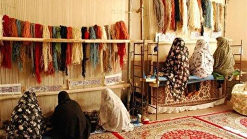 هنر بانوان درقالب ۲۸۰۰ متر مربع فرش