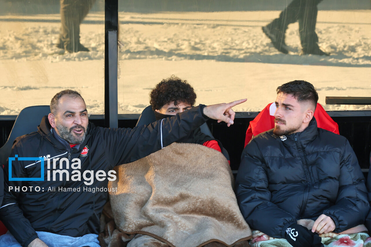 لیگ برتر فوتبال؛ تراکتور و ملوان