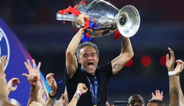 پیرترین فوتبالیست جهان بزرگتر از قهرمان اروپا