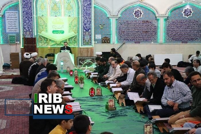 محفل قرآنی بسیجیان؛ چلچراغ آیهها