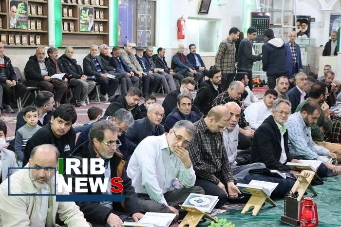 محفل قرآنی بسیجیان؛ چلچراغ آیهها