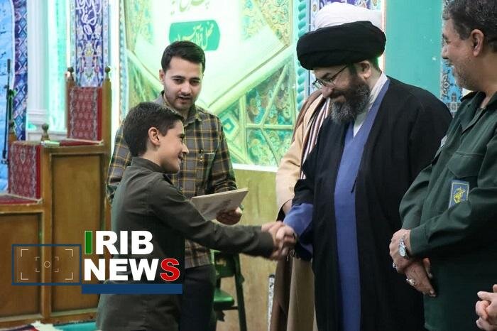 محفل قرآنی بسیجیان؛ چلچراغ آیهها