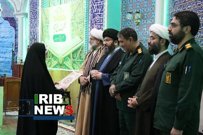 محفل قرآنی بسیجیان؛ چلچراغ آیهها