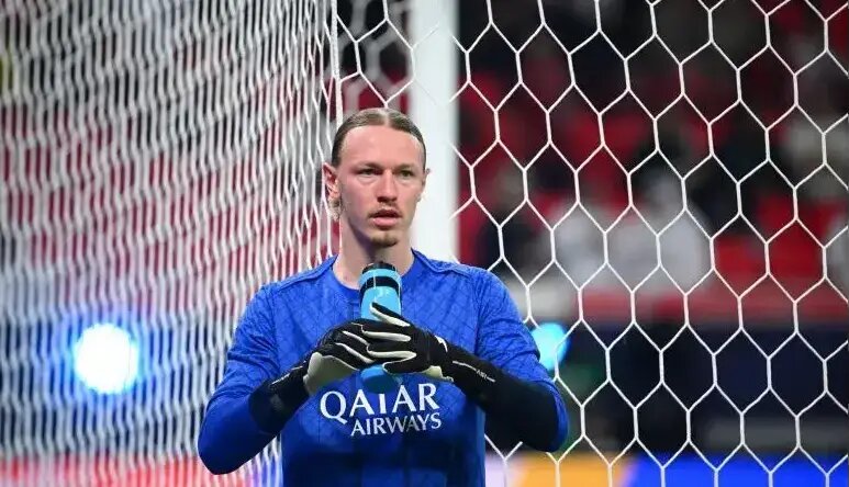 ارتش انریکه در سرمای استخوان‌سوز به خط شد