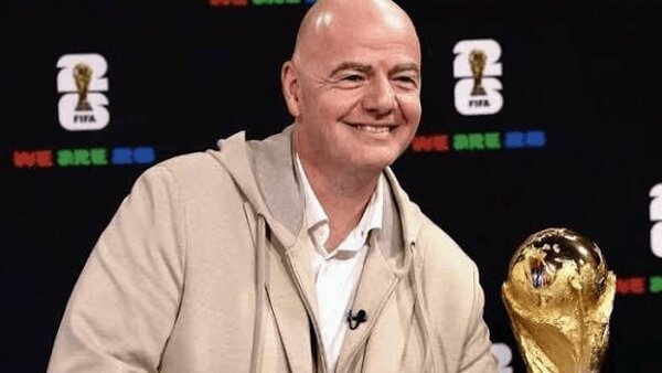 استخراج ۹۵ تن طلا از زمین فوتبال