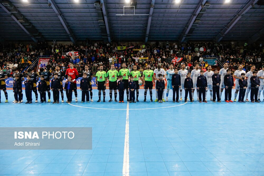 لیگ برتر فوتسال؛ گیتی پسند و گهر زمین سیرجان