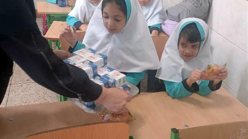 رشد بیش از ۵۰ درصدی بودجه شیر مدرسه در لایحه سال ۱۴۰۵