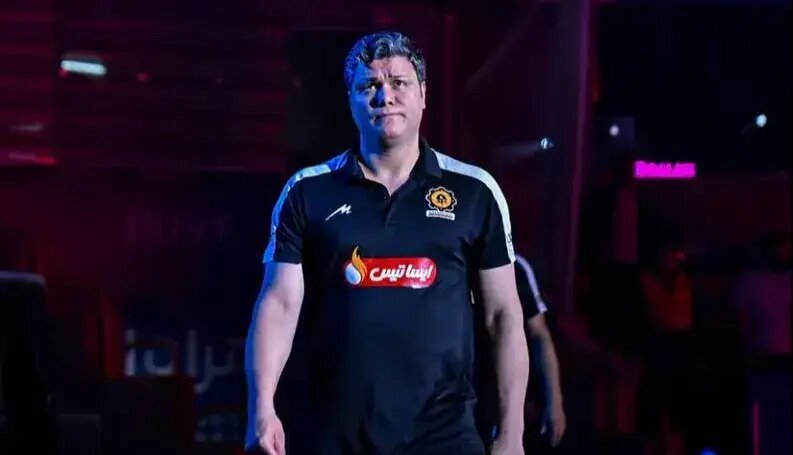 طوری جلوی ما بازی می‌کنند که دیده شوند!