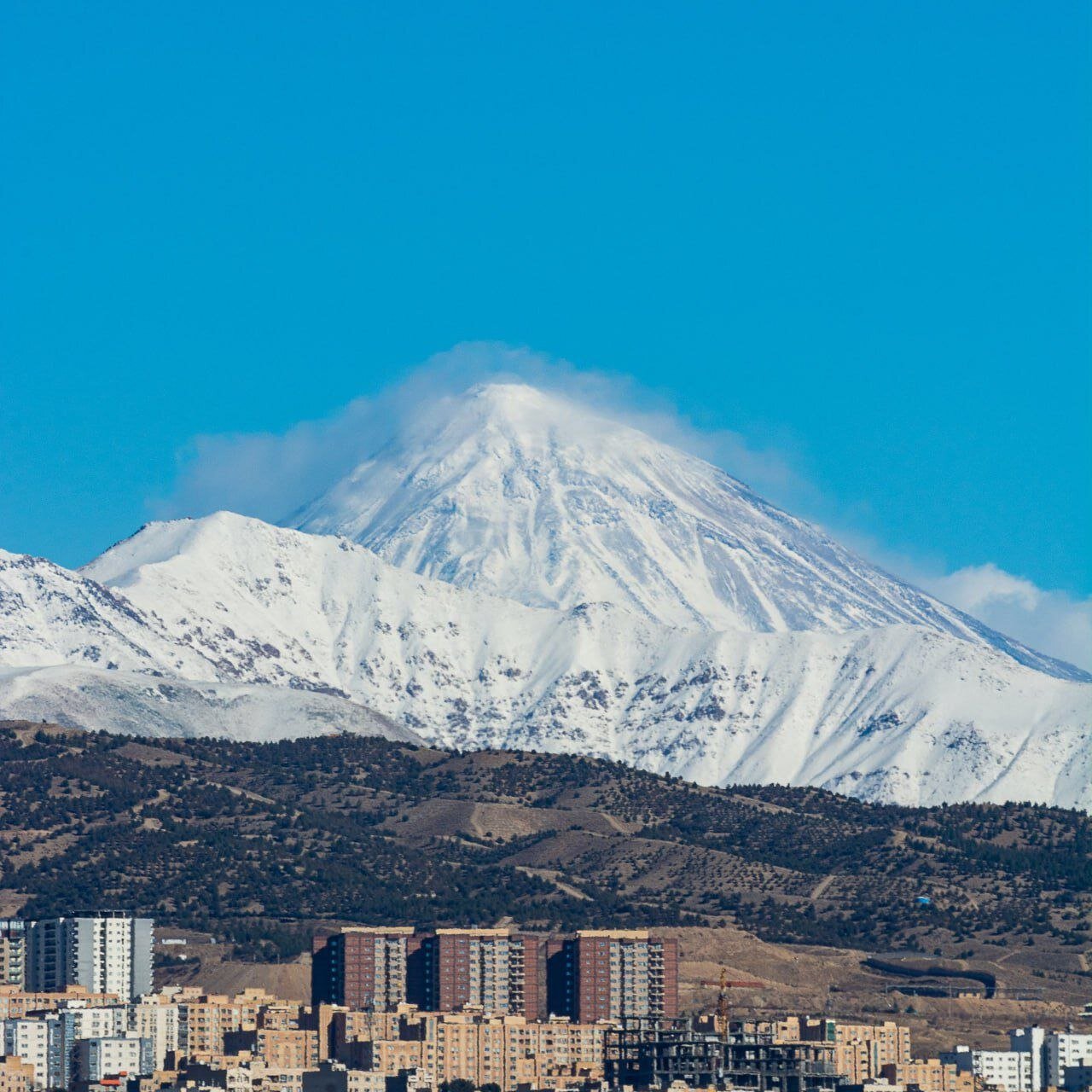 دماوند زیبا در هوای پاک تهران
