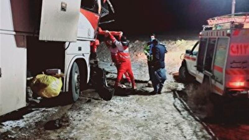 برخورد اتوبوس با کامیون در محور سربیشه_نهبندان