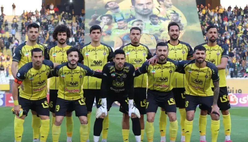 سپاهان با یک تیم کامل به استقلال رسید