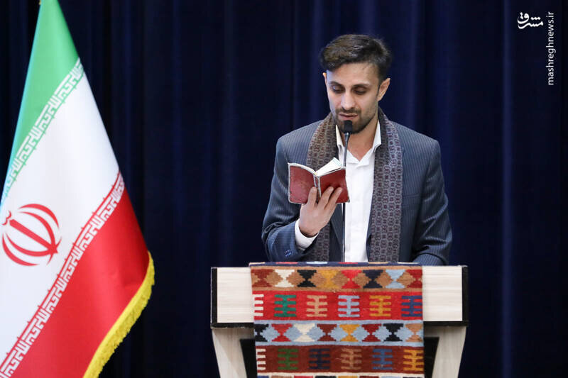 نشست پزشکیان با سرمایه گذاران و فعالان اقتصادی شهرکرد