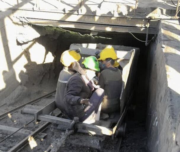 پایان عملیات امدادرسانی حادثه‌ ریزش معدن بافق/ انتقال دو مصدوم به مرکز درمانی