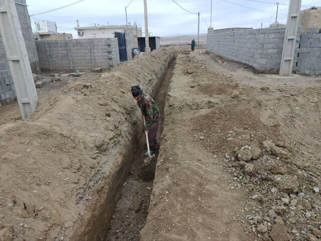آغاز عملیات اصلاح و بازسازی شبکه داخلی آب آشامیدنی روستای قرهگل تخته مراوه تپه