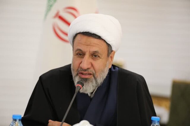 امام جمعه کرمان: حاج قاسم سلیمانی با نگاهی فراملی، برای امنیت امت اسلامی تلاش کرد