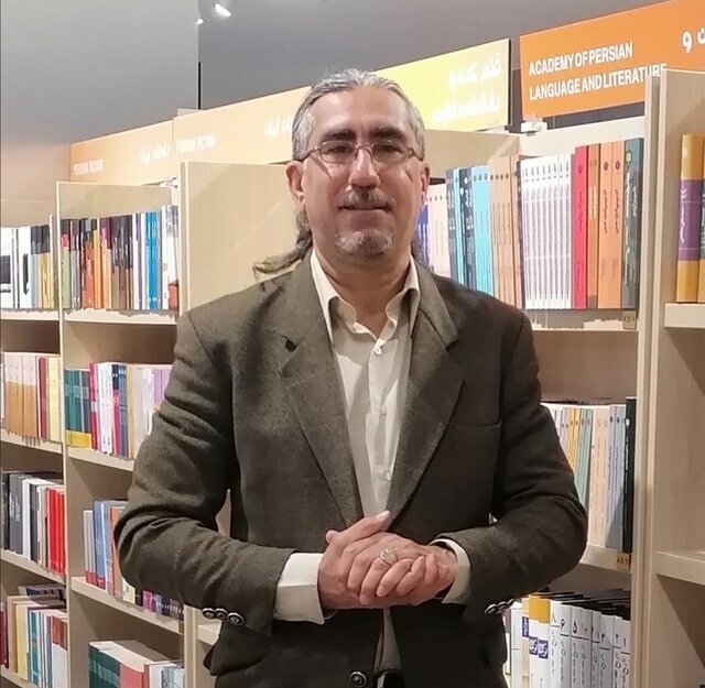 شعری که باران بیموقع نیست