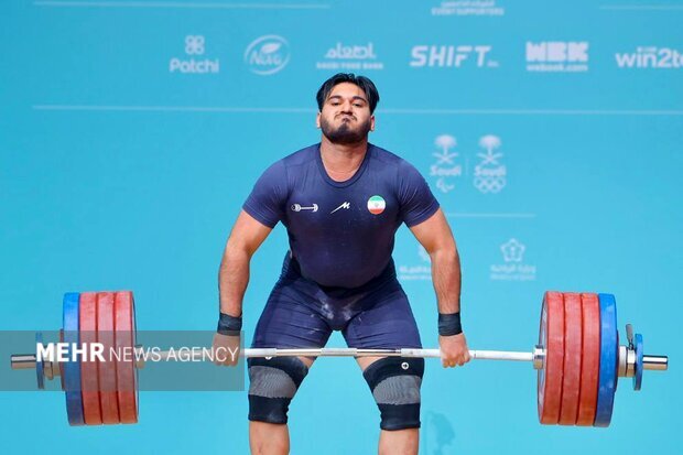 علیرضا نصیری چهارمین وزنه بردار جهان در بزرگسالان و اولین در جوانان