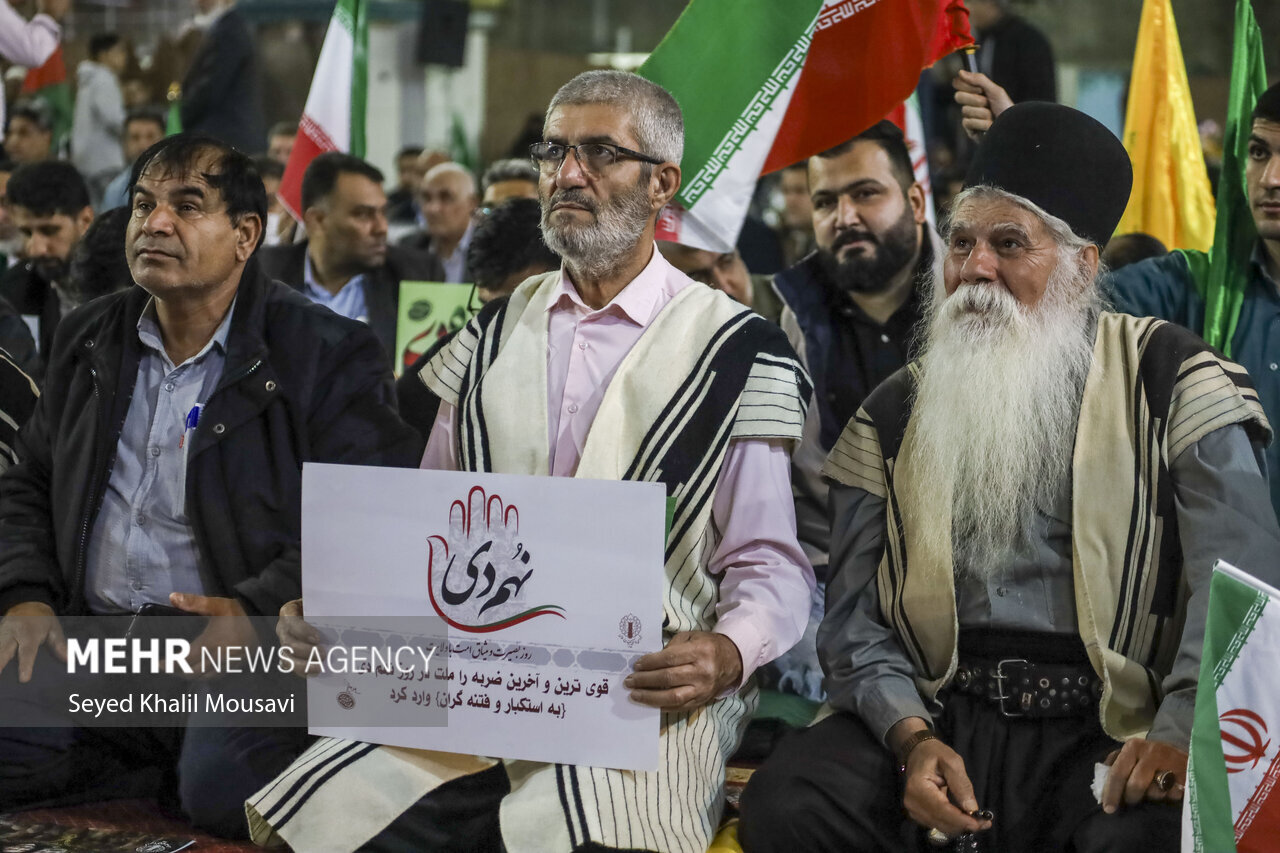 ۹ دی؛ روز اتمام حجت ملت با فتنه‌گران و تجدید بیعت با رهبری